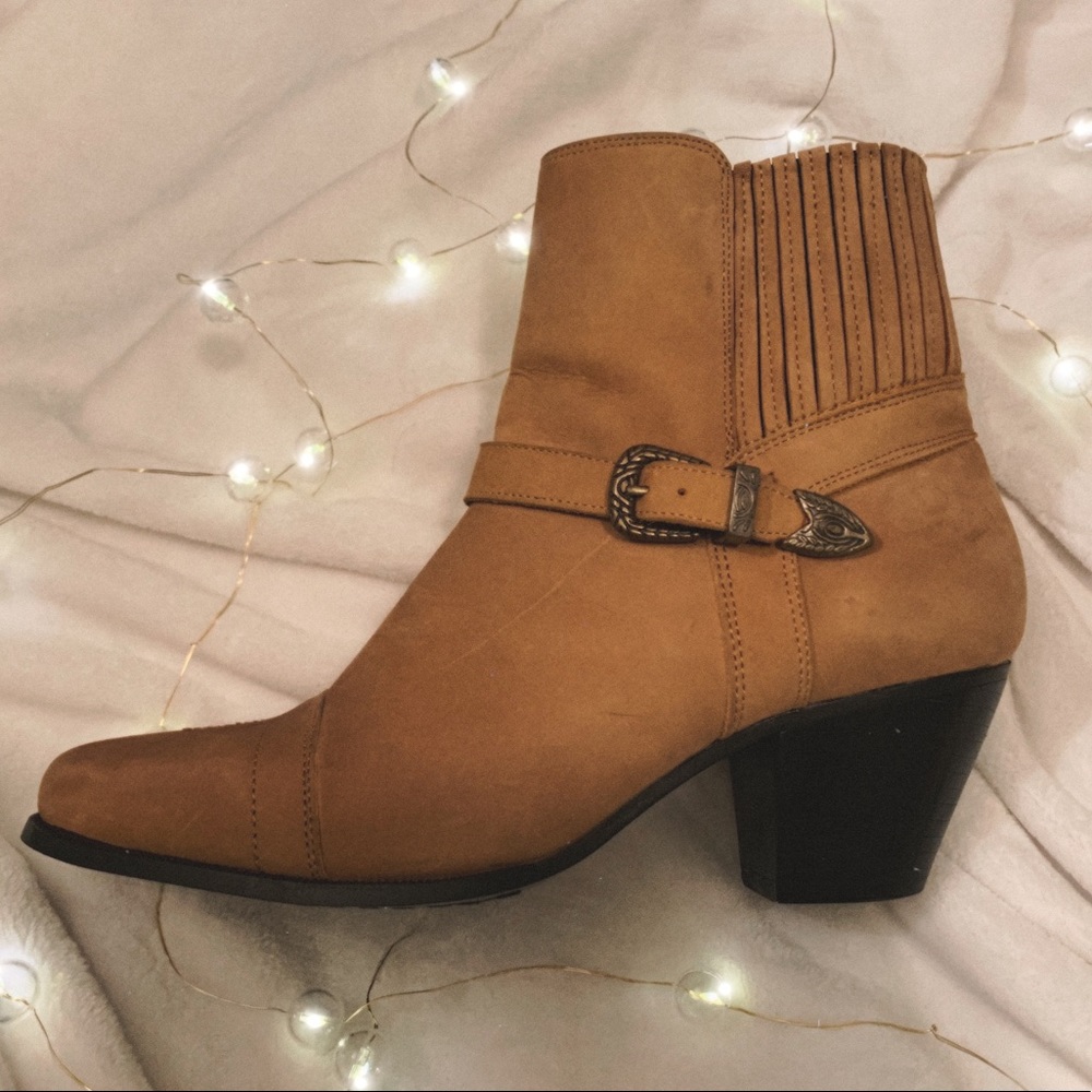 Tan Dingo Booties